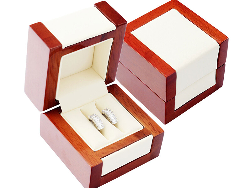 JK Box Svetlá drevená krabička na prsteň alebo náušnice DN-2 NA A20